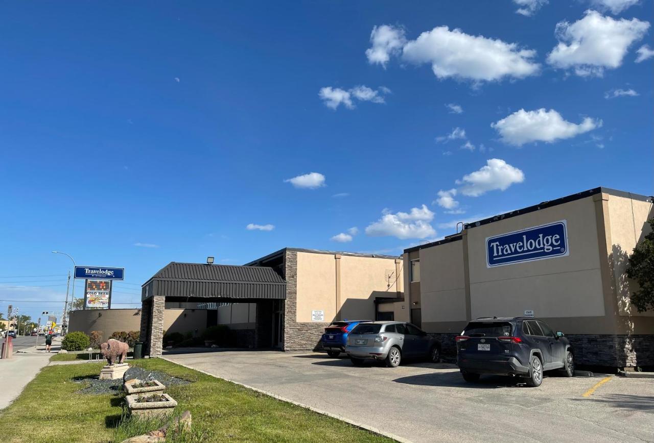 Travelodge By Wyndham Winnipeg Airport ภายนอก รูปภาพ