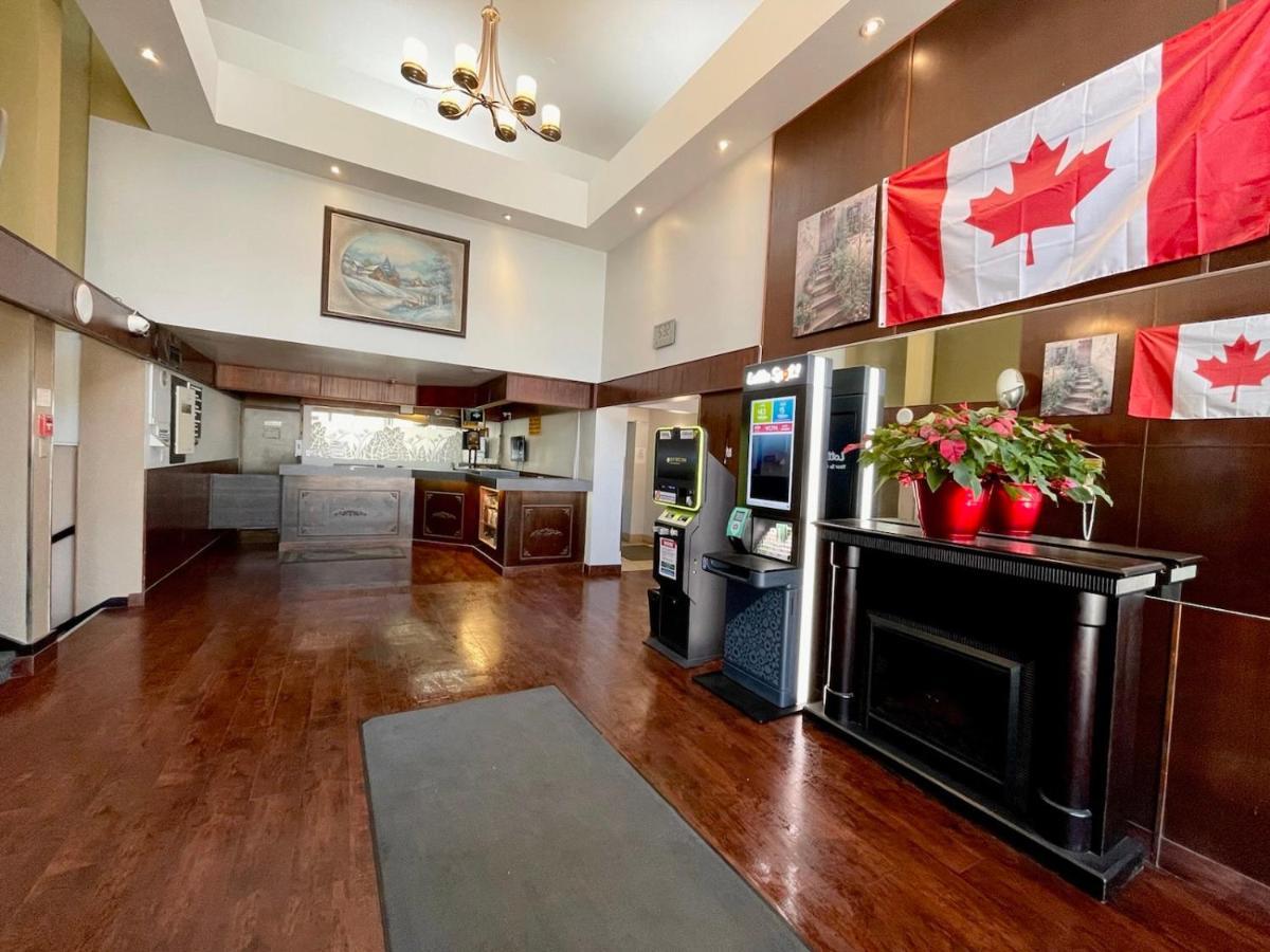 Travelodge By Wyndham Winnipeg Airport ภายนอก รูปภาพ