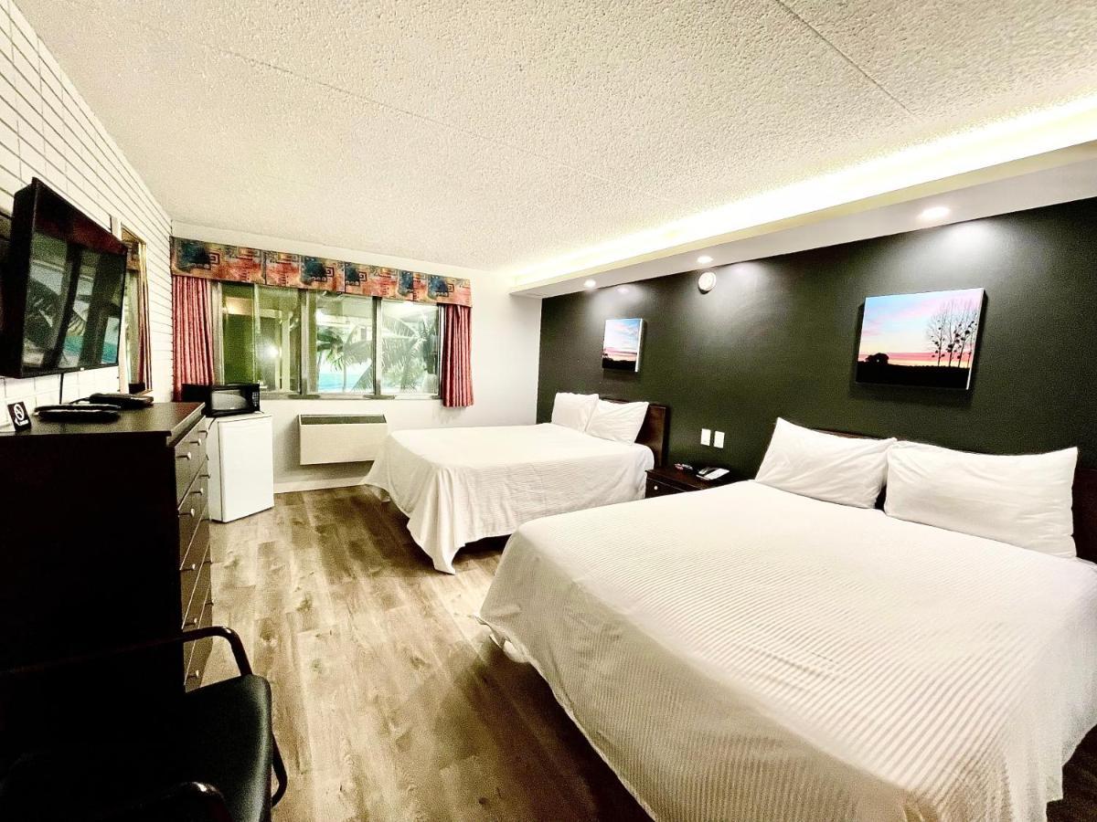 Travelodge By Wyndham Winnipeg Airport ภายนอก รูปภาพ